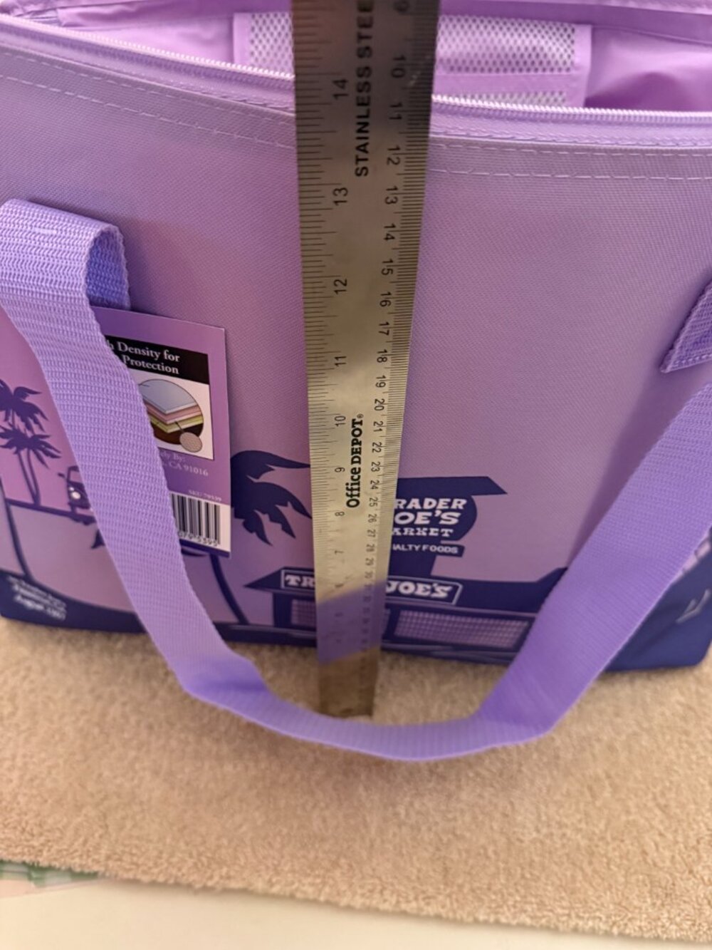 Trader Joe’s Purple Large Reusable Insulated Grocery Cooler Bag Arroyo Pkwy NWT - Picture 3 of 5